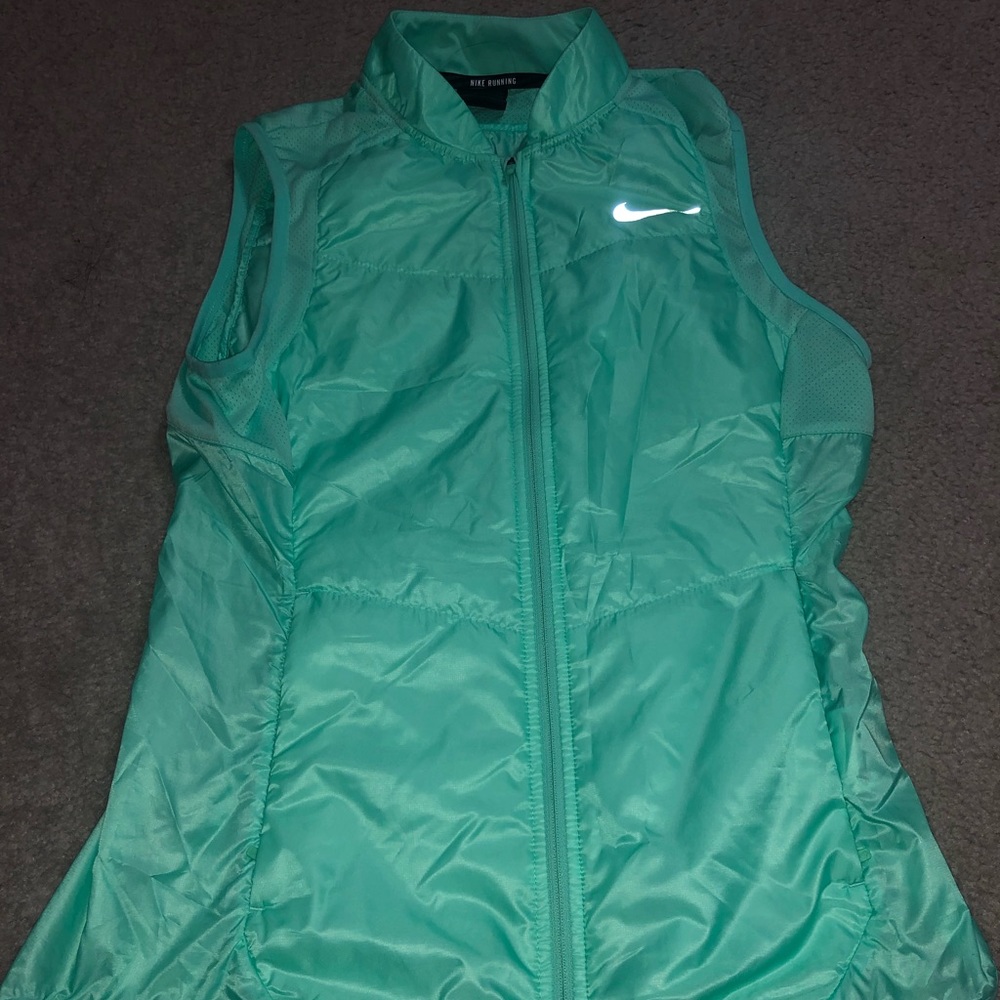 nike vest